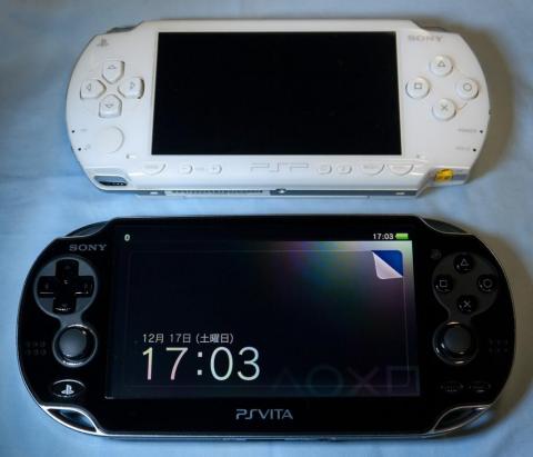 上は、PSP1000です