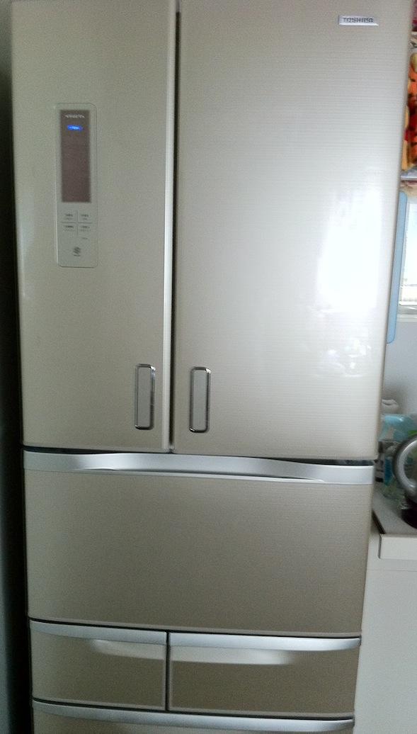 とうとう買ってしまいました - TOSHIBA 冷凍冷蔵庫 VEGETA 548L 6ドアフレンチドア(両開き)タイプ ブリーズシャンパン