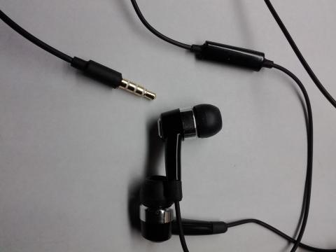 Galaxy_Nexus_earphone