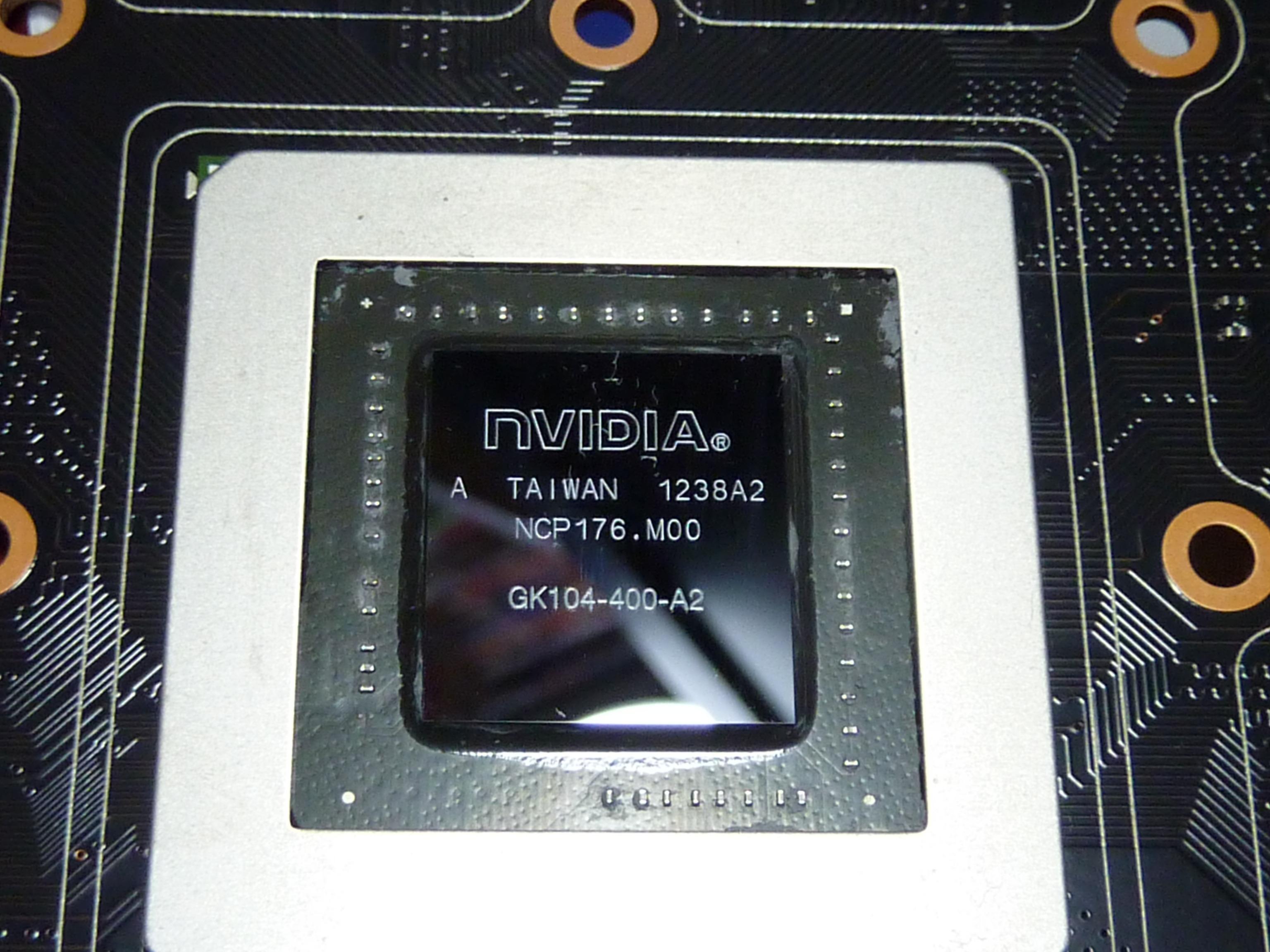 買ったお - EVGA グラフィックボード NVIDIA GeForce GTX680チップセット 02G-P4-2687-KR 【PCI