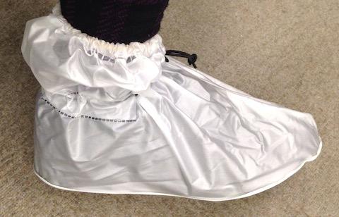 大切な靴を雨や泥から守ってくれる靴カバーです ダイソー 靴カバーのレビュー ジグソー レビューメディア