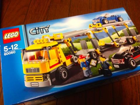 こどもの知育玩具として面白いかな レゴ シティ カーキャリアー のレビュー ジグソー レビューメディア