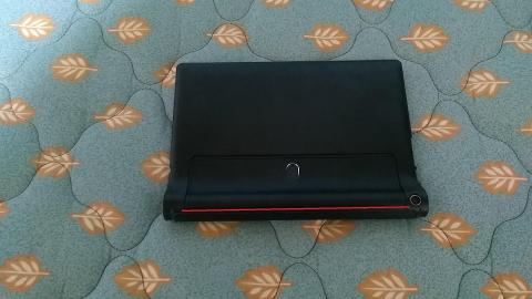 Yogatablet2 8インチ Android用ケース Kwmobile ウルトラスリムなスマートカバー Lenovo Yoga Tablet 2 8 0 用 黒 実用的なスタンド機能付きのレビュー ジグソー レビューメディア