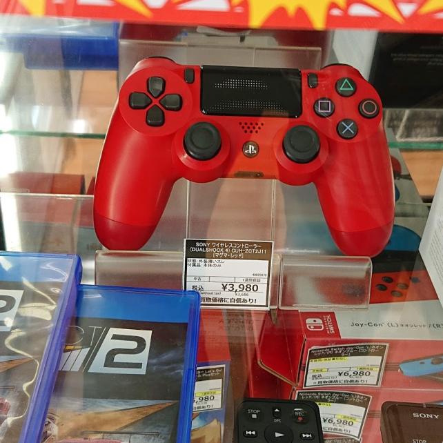 リユース品です ワイヤレスコントローラー Dualshock 4 マグマ レッド Cuh Zct2j11 のレビュー ジグソー レビューメディア