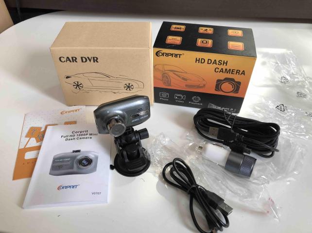 まずまずかと Corprit ドライブレコーダー ドラレコ 1080pフルhd 10万画素 動体検知 ループ録画 常時録画 車載カメラ 駐車監視 Gセンサー搭載 日本語対応 配線工事不要 12ヶ月メーカー保証 のレビュー ジグソー レビューメディア