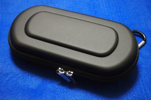 ケースはあったほうが安心かと Cyber セミハードケース Ps Vita用 ブラックのレビュー ジグソー レビューメディア