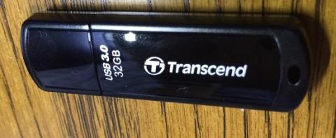 Dynabook V713のリカバリディスクを作る Transcend Superspeed Usb 3 0 Hi Speed Usb 2 0 Usbメモリ 700シリーズ 32gb 永久保証 フラストレーションフリーパッケージ Ffp Ts32gjf700eのレビュー ジグソー レビューメディア
