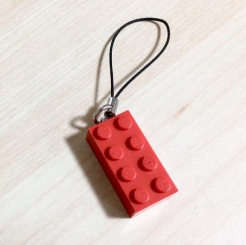 Lego Classic Red Brick Strap レゴ 赤 レッド ブロック ストラップ 11年版 国内正規品 Lego Classic Red Brick Strap レゴ 赤 レッド ブロック ストラップ 11年版 国内正規品 のレビュー ジグソー レビューメディア