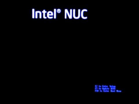 NUC自体最初の起動画面