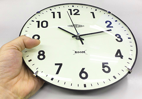 スイープ運針を採用した安価な壁掛け時計 ウォールクロック 1608 Lj 3714 Arabia スイープ運針のレビュー ジグソー レビューメディア
