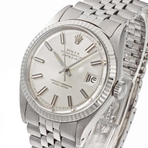 40年位前に母が父親にスイス ジュネーブのrolex本店でお土産に購入したもの 遺産相続品なのです Oyster Perpetual Datejust Ref 1601 Ss ホワイトゴールドベゼル シルバーダイアル 1971年のレビュー ジグソー レビューメディア