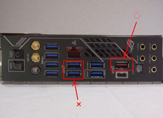 この2カ所のUSB3.0ポート（×）ではHMDを認識しなかったので、USB3.1ポート（○）を使用
