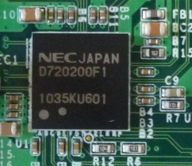 USB3.0コントローラーチップはNEC製「D720200F1」