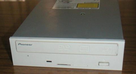 パイオニア製内蔵DVDライター