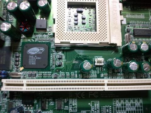 ATI Rage XLと64bit PCI