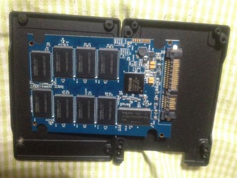 GH-SSD32GS-2SBの内部基板