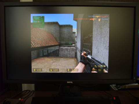 画面モード：17型　『Counter-Strike： Source (Valve Software)』