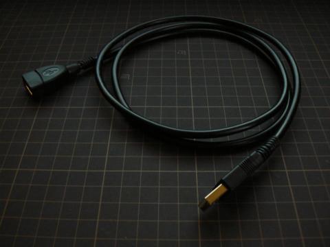 Cable (ピントがずれてる その1)