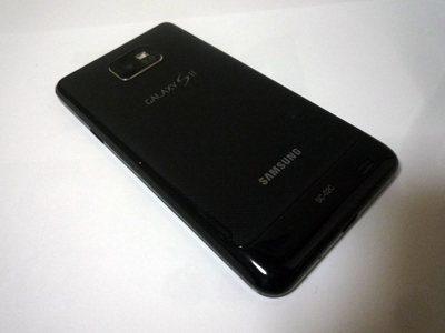 Galaxy S II 裏：背面の材質は樹脂？