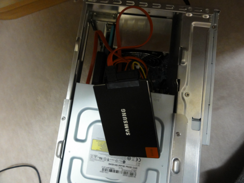 SAMSUNG SSD 830 512GB 取り付け