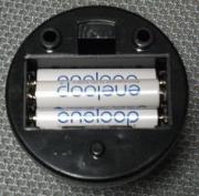 電池格納（単４を３本）