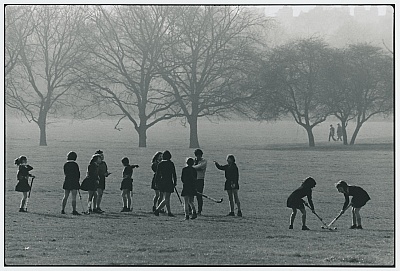 PROFILE LONDON 1976