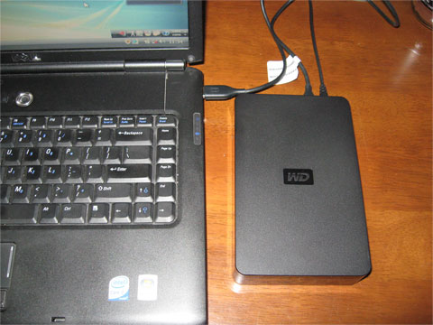 外付けHDDを繋げる