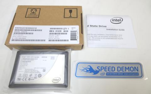 SSD300GBパッケージ内容一覧