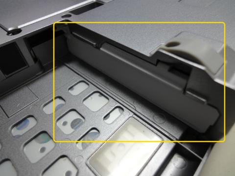 9.カバーを取り付けます。