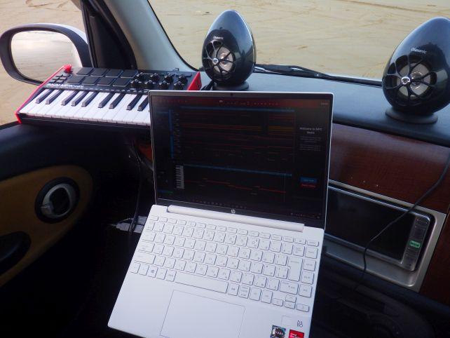 DAWソフト、プラグインを多数開いたMPC Beatsを展開しても処理能力は余裕