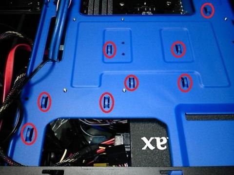 タイラップが固定できる箇所