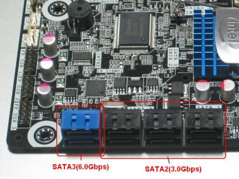 フロントパネル接続用SATA端子