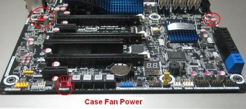 ケースファン用電源(3ヶ所)