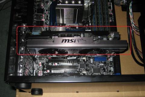 2スロット占有ビデオカード