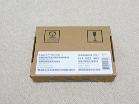 バルク版でしょうか。茶箱版です。(ちょっとボケました)