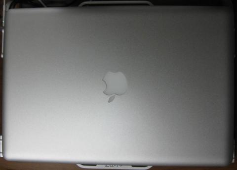 MacBookPro上面.jpg