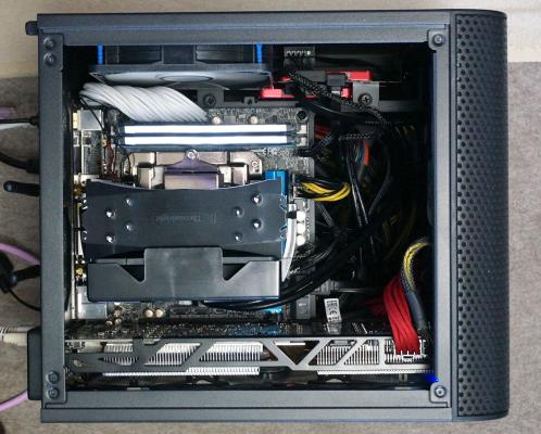 画像 組み立てやすくて遊べるキューブケース Thermaltake Core V1 Mini Itx対応キューブpcケース Cs4872 Ca 1b8 00s1wn 00のレビュー ジグソー レビューメディア 画像 組み立てやすくて遊べるキューブケース Thermaltake Core V1 Mini Itx対応キューブpcケース Cs4872 Ca 1b8 00s1wn 00のレビュー ジグソー レビューメディア