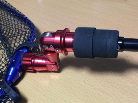 タモ網をコンパクトにしてくれるジョイントです ダイワ Flジョイント レッドのレビュー ジグソー レビューメディア
