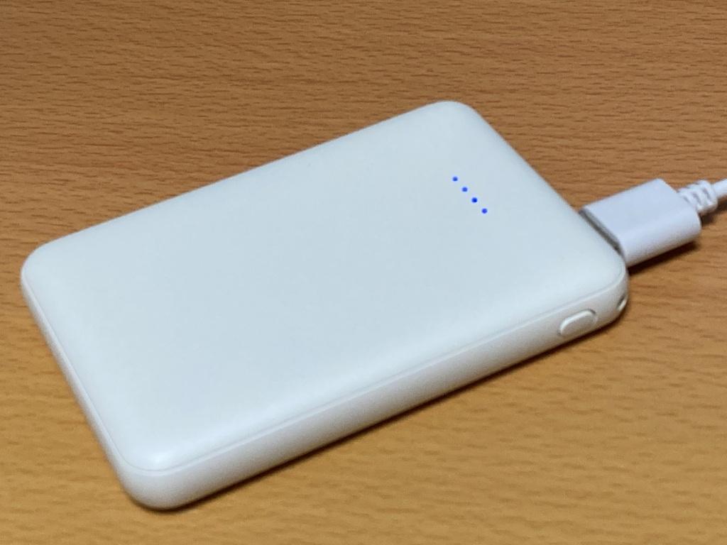 １コインのモバイルバッテリーだが良さそうです 充電式モバイルバッテリー 4 000ｍah 白 のレビュー ジグソー レビューメディア