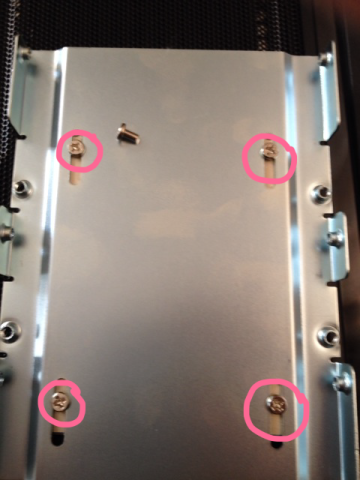 【ネジで固定します】
