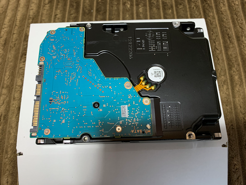 HDDは容量が大事 - TOSHIBA 東芝 内蔵ハードディスク サーバー NAS 用 