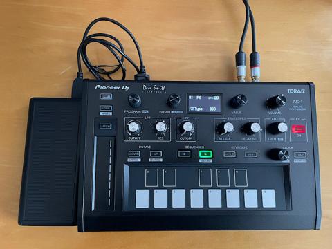 音がよくてコンパクトなアナログ・シンセサイザー - Pioneer x Dave