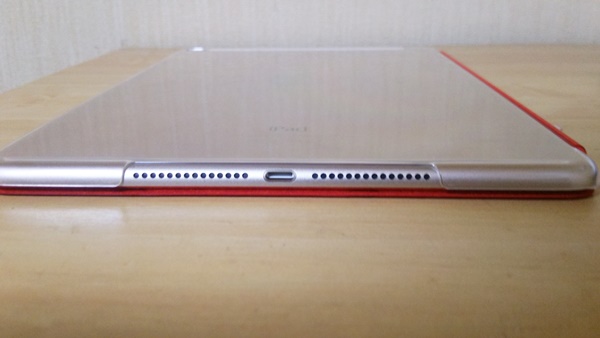 画像 Ipad Air 2の背面の美しさを汚さないために Elecom Ipad Air 2 シェルカバー スマートカバー対応 薄さ約1mm クリア Tb A14pv2crのレビュー ジグソー レビューメディア