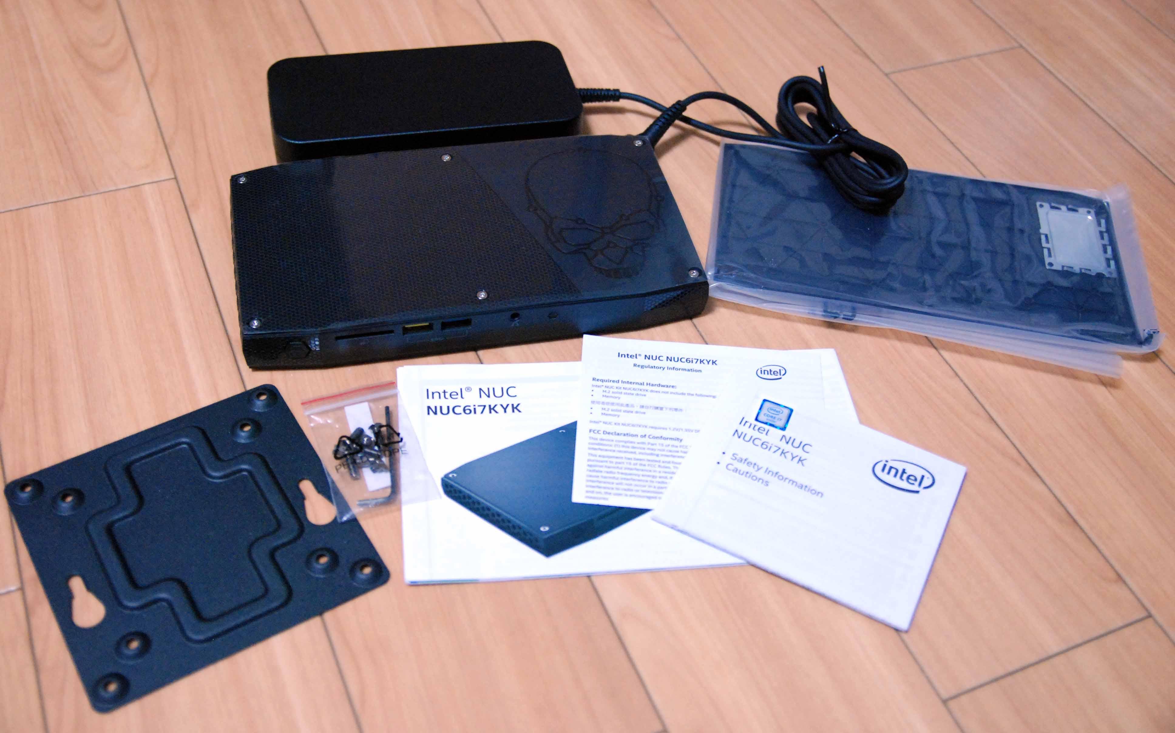 インテル(R) NUC キット NUC6i7KYK