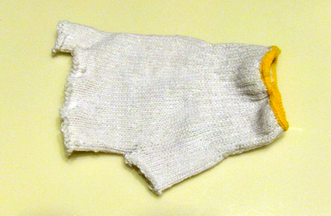 指先が使いやすいようにカットしてあります