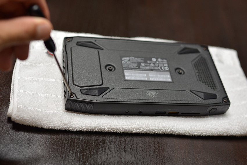 インテル(R) NUC キット NUC6i7KYK