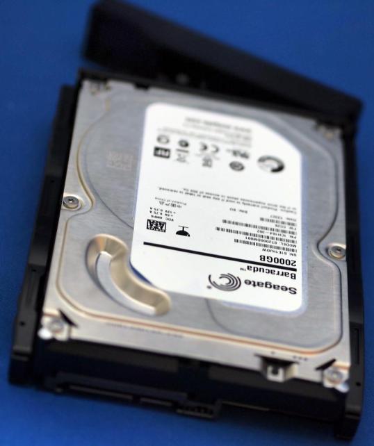 ネジレスで簡単に装着完了。