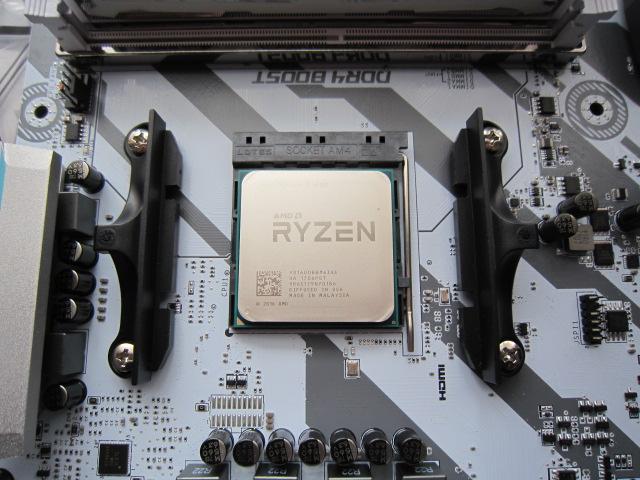 YD1600BBAEBOX AMD Ryzen 5 1600 Processor with Wraith Spire Cooler 