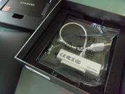 ノートパソコン用キットには「SATA-USB変換ケーブル」が梱包されている