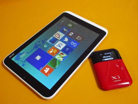 SIM スロットが搭載されていない場合には別途モバイルルーターを持ち出さなくてはならない